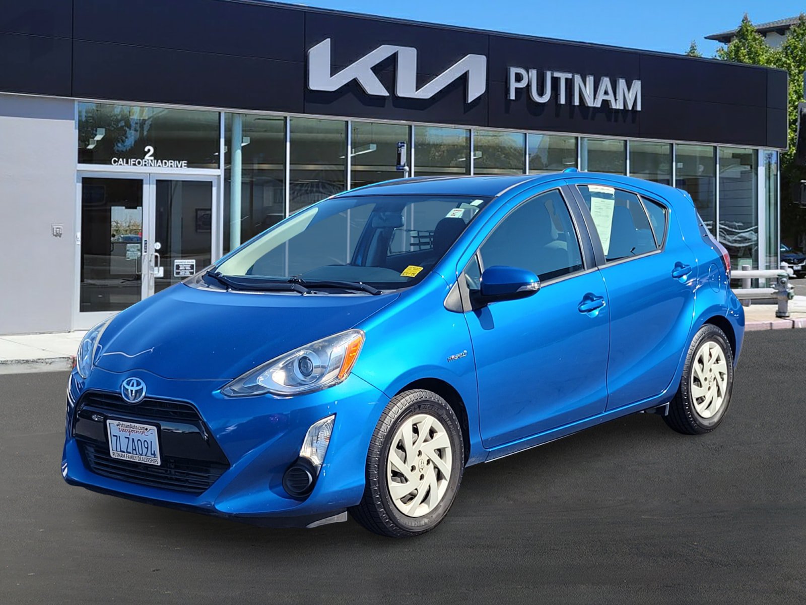 Used 2015 Toyota Prius C Two FWD image 8