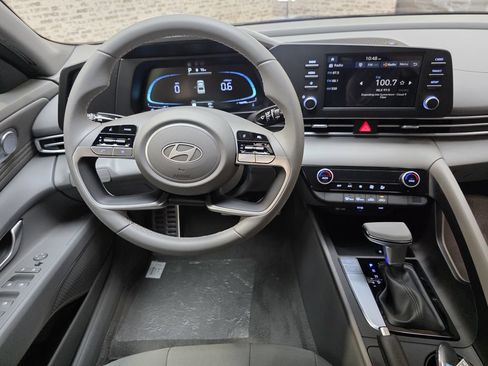 New 2026 Hyundai Elantra SEL Sport Premium FWD image 6
