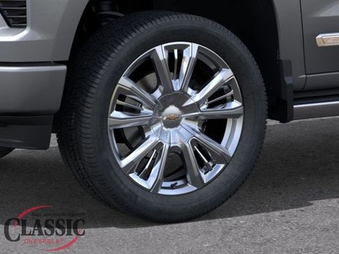 New 2026 Chevrolet Silverado 1500 High Country AWD/4WD image 10