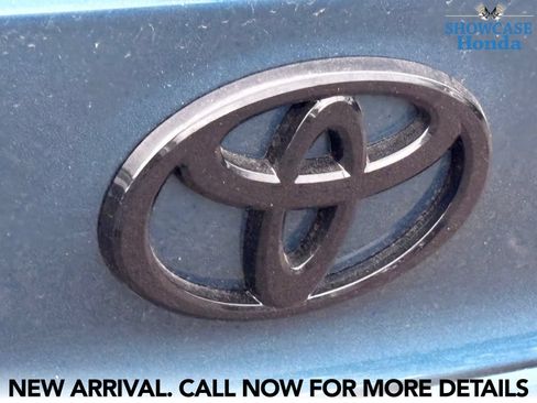 Used 2025 Toyota Camry SE w/ Multimedia Upgrade Package FWD image 10