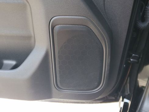 Used 2025 Chevrolet Silverado 1500 Custom image 30