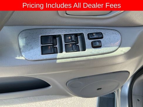 Used 2002 Toyota Sequoia Limited AWD/4WD image 4