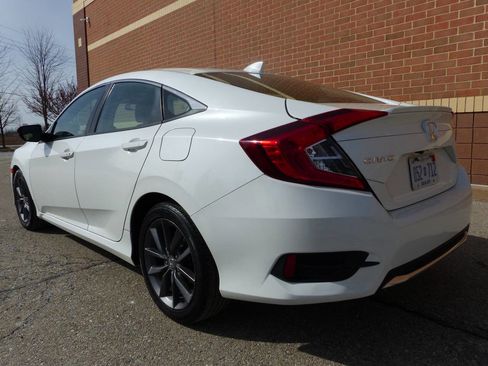Used 2019 Honda Civic EX image 7