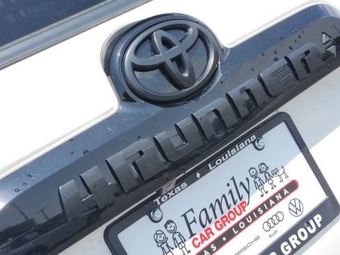 Used 2021 Toyota 4Runner Venture AWD/4WD image 6
