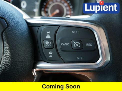 Used 2025 Jeep Wrangler Unlimited Sahara AWD/4WD image 24