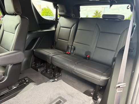 Used 2021 GMC Yukon SLT w/ SLT Premium Package RWD image 40
