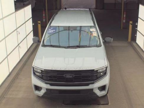 Used 2025 Ford Expedition Max Active image 4