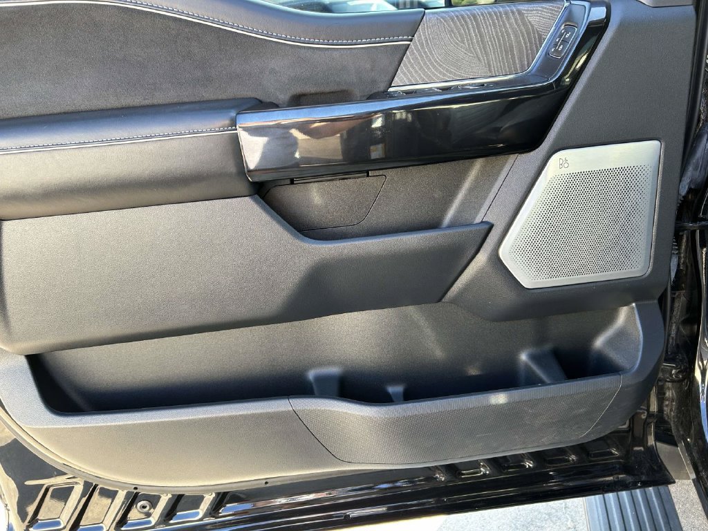 Used 2023 Ford F150 Lightning Platinum AWD/4WD image 17