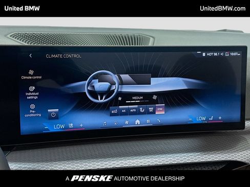 Used 2025 BMW 430i Convertible RWD image 11