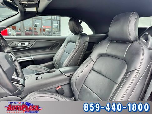 Used 2025 Ford Mustang Premium RWD image 38