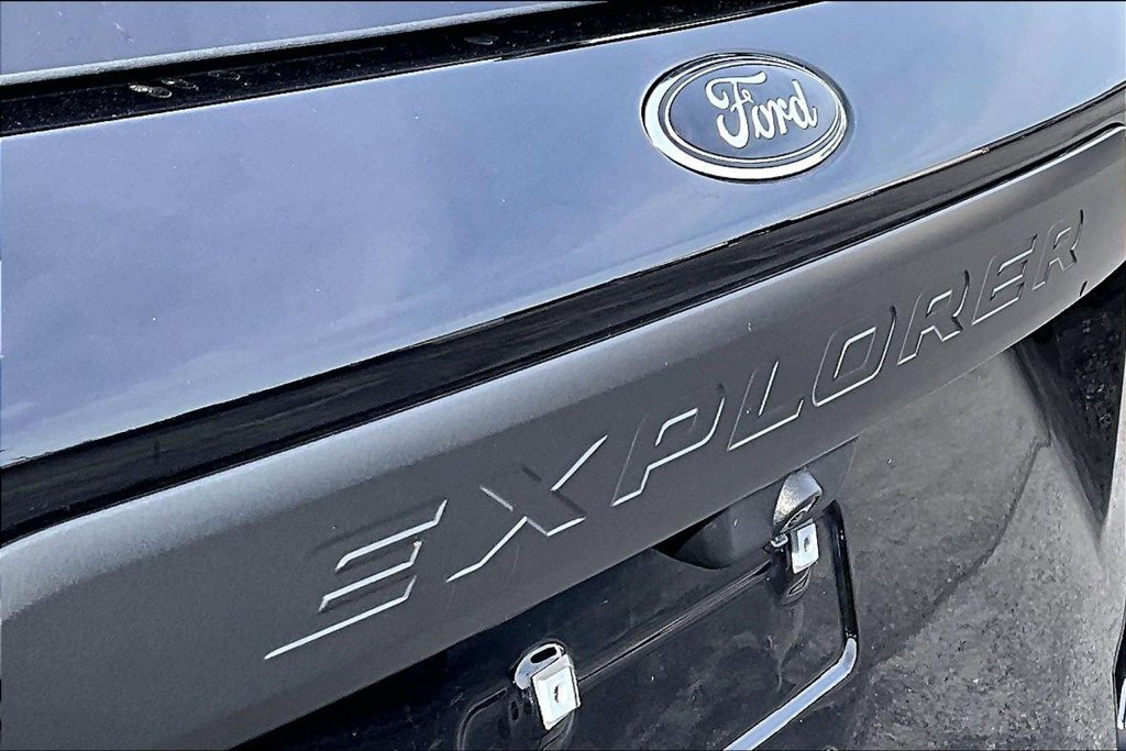Used 2022 Ford Explorer Timberline AWD/4WD image 8
