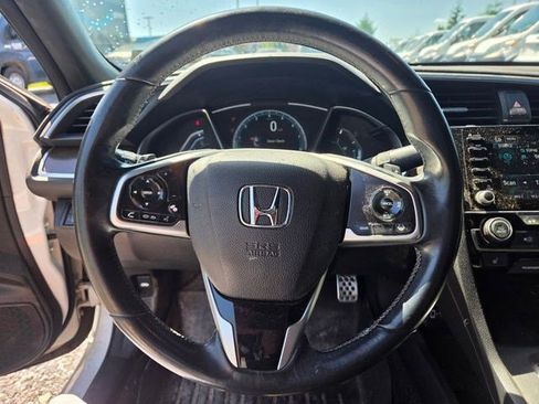 Used 2019 Honda Civic Touring image 3