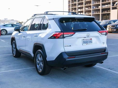 Certified 2025 Toyota RAV4 XLE AWD/4WD image 6
