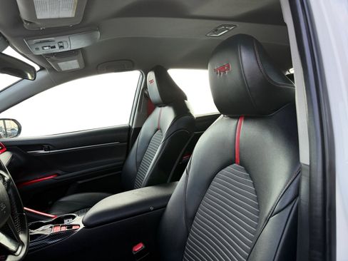 Used 2022 Toyota Camry TRD w/ TRD Package w/JBL Audio image 10