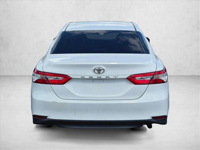 Used 2018 Toyota Camry FWD image 6