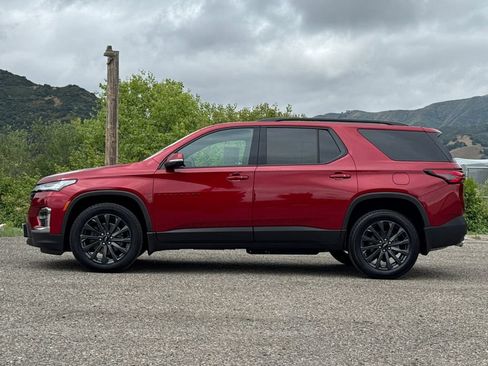 Used 2023 Chevrolet Traverse RS FWD image 7