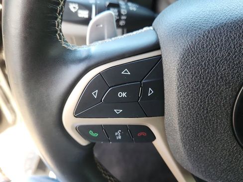 Used 2014 Jeep Grand Cherokee Overland image 23