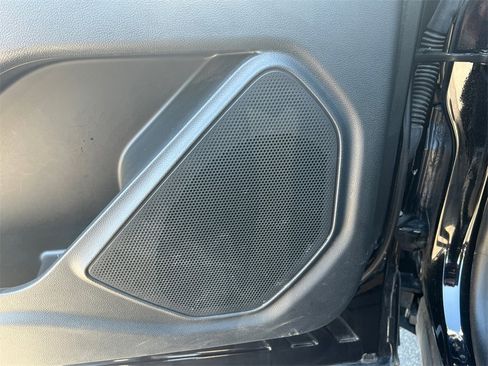 Used 2023 Ford Explorer ST image 15