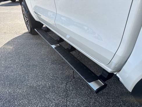 Certified 2023 GMC Canyon Denali AWD/4WD image 12