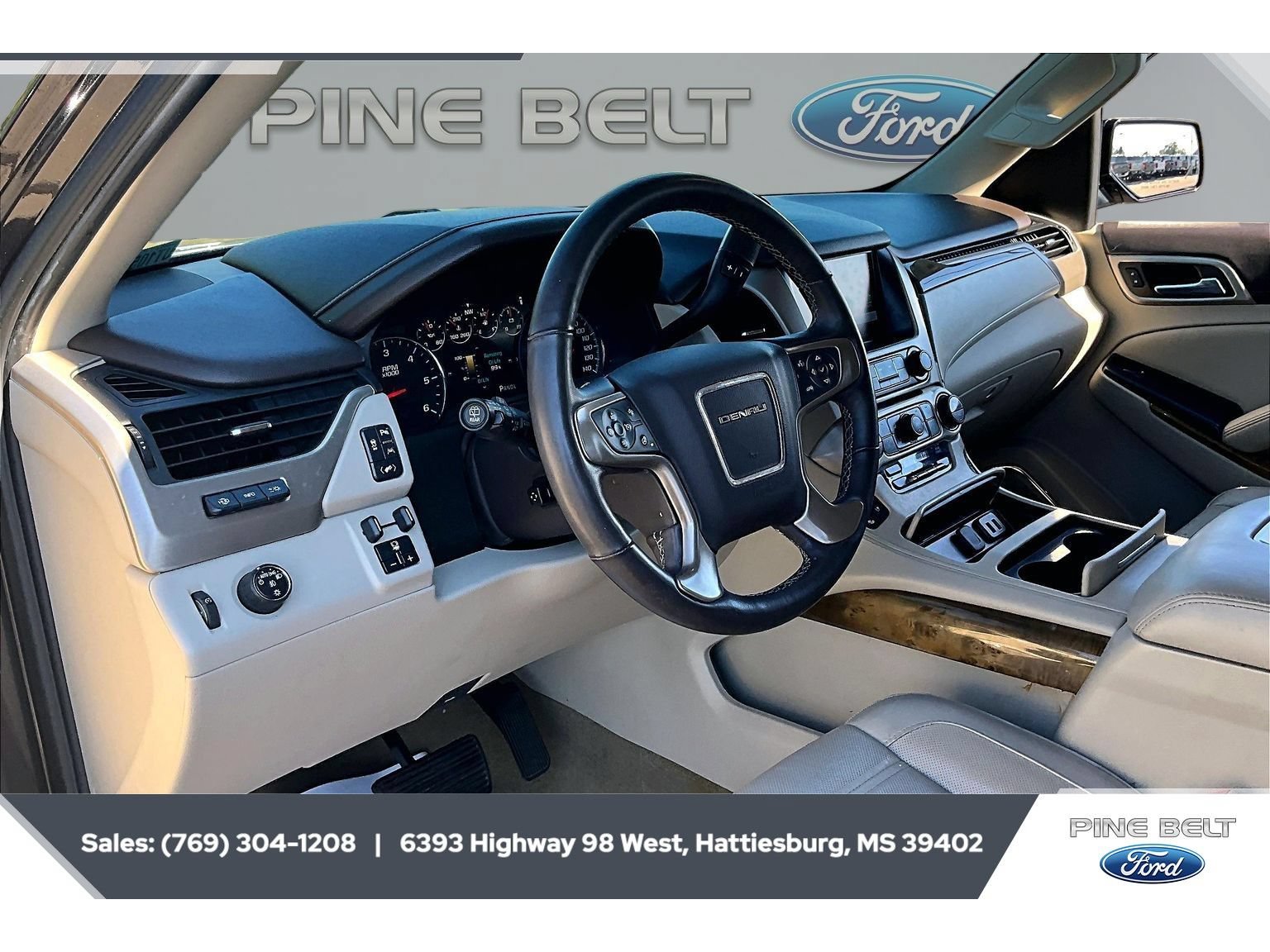 Used 2017 GMC Yukon Denali w/ Open Road Package RWD image 12