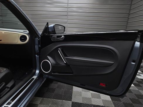 Used 2019 Volkswagen Beetle 2.0T Final Edition SEL FWD image 33