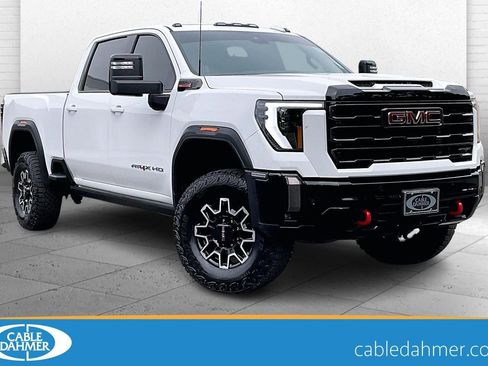 Used 2024 GMC Sierra 2500 AT4X image 1
