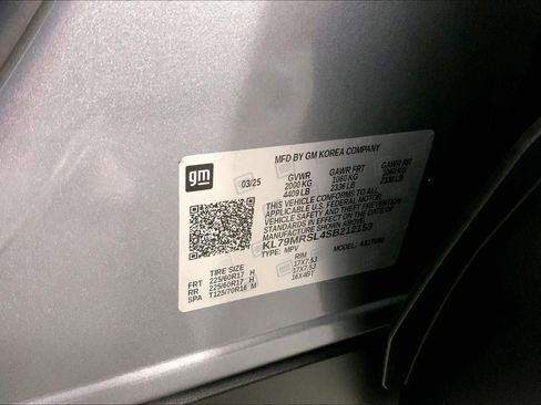 Used 2025 Chevrolet TrailBlazer LT AWD/4WD image 31