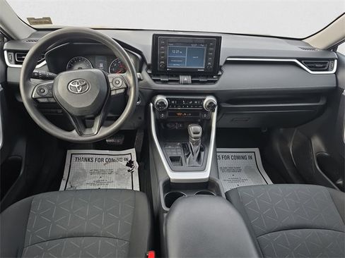 Used 2020 Toyota RAV4 XLE w/ Convenience Package image 10