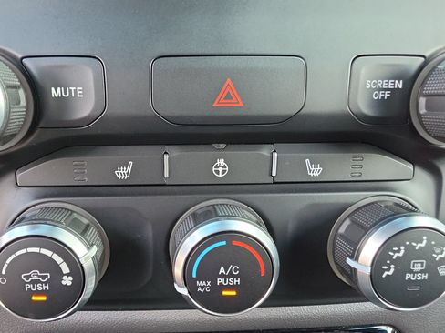 Used 2019 RAM 1500 Rebel w/ Rebel Level 1 Equipment Group AWD/4WD image 18