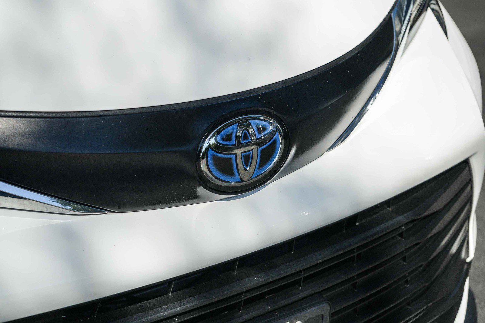 Used 2023 Toyota Sienna LE w/ LE Plus Package FWD image 9