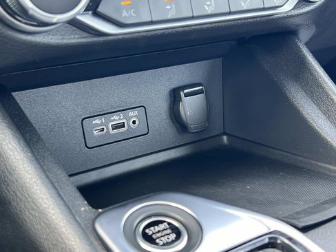 Used 2022 Nissan Sentra SV image 14