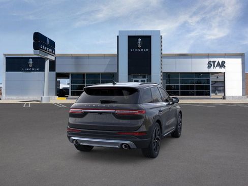 New 2025 Lincoln Corsair Reserve w/ Rear Removable Package Tray image 8