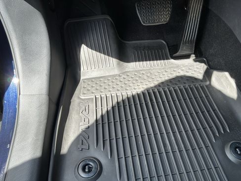 Used 2024 Toyota RAV4 Limited FWD image 17