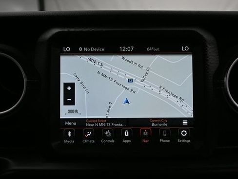 Used 2022 Jeep Wrangler Unlimited Sahara w/ Cold Weather Group AWD/4WD image 12