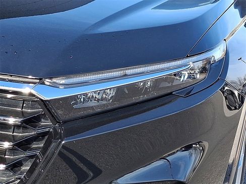 Used 2024 Honda CR-V EX-L image 8