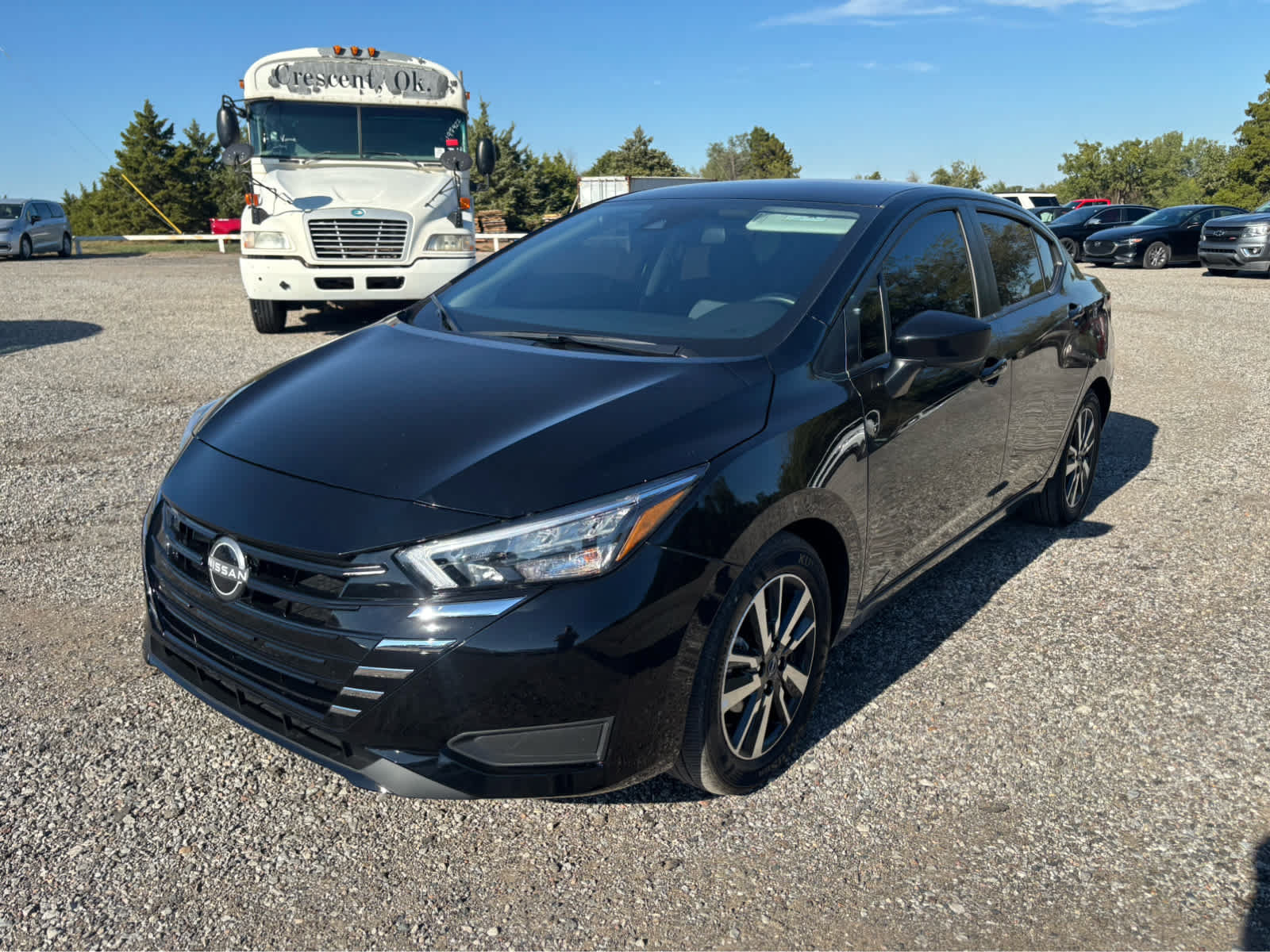 Used 2025 Nissan Versa SV FWD image 3