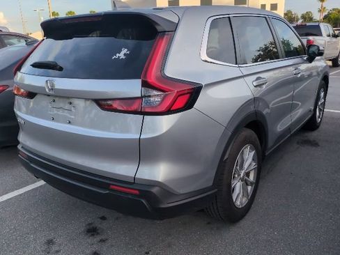Used 2025 Honda CR-V EX image 2