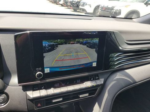 Used 2025 Toyota Camry SE w/ Convenience Package FWD image 27
