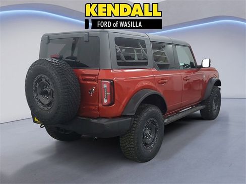 Certified 2024 Ford Bronco Outer Banks image 5