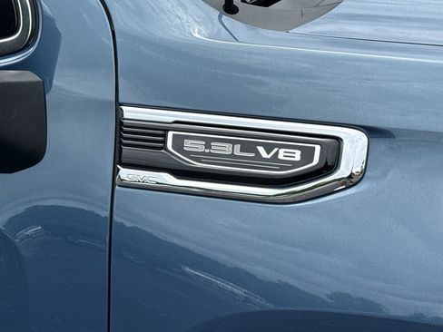 Used 2024 GMC Sierra 1500 SLT AWD/4WD image 9