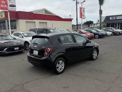 Used 2014 Chevrolet Sonic LT FWD image 5