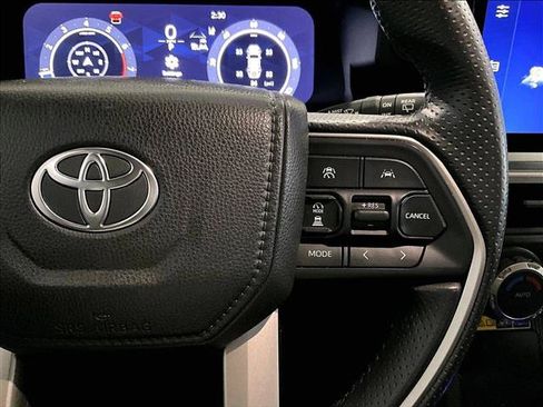 Used 2025 Toyota 4Runner TRD Off-Road AWD/4WD image 21