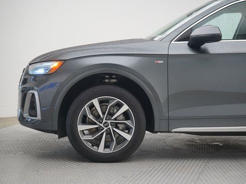 Used 2023 Audi Q5 2.0T Premium w/ Convenience Package image 2