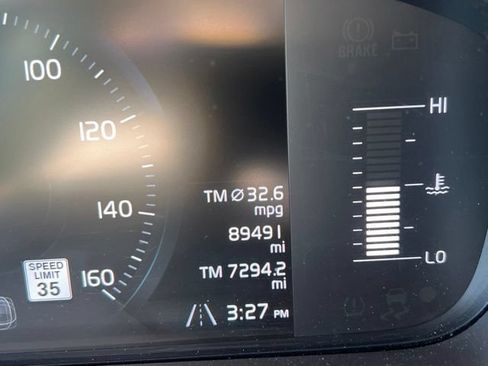 Used 2019 Volvo S60 T5 Momentum FWD image 9