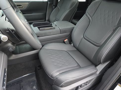 New 2026 INFINITI QX80 Autograph w/ Premium Cargo Package image 15