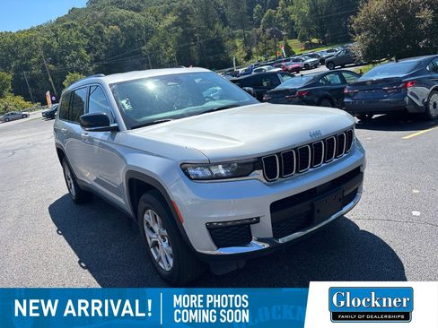 Used 2023 Jeep Grand Cherokee L Limited AWD/4WD image 3