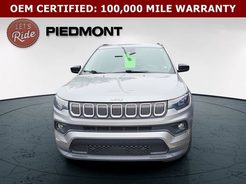 Used 2022 Jeep Compass Latitude w/ Convenience Group FWD image 2