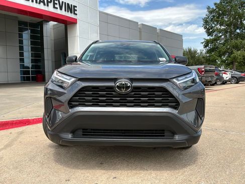 Used 2025 Toyota RAV4 LE AWD/4WD image 3