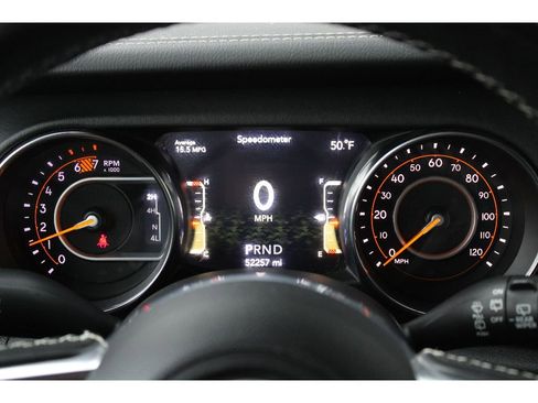 Used 2018 Jeep Wrangler Unlimited Sahara w/ Dual Top Group image 34