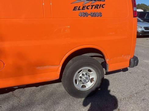 Used 2020 Chevrolet Express 2500 w/ Driver Convenience Package image 3